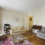 Quai D\'Orsay Apartment
